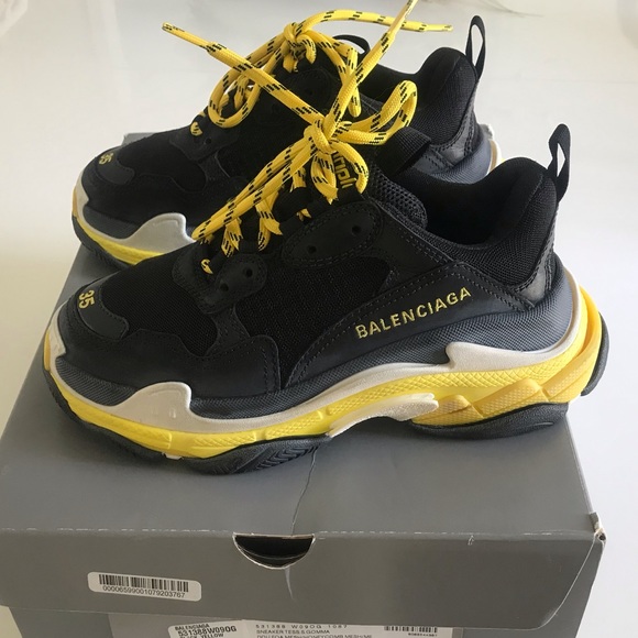 size 35 balenciaga